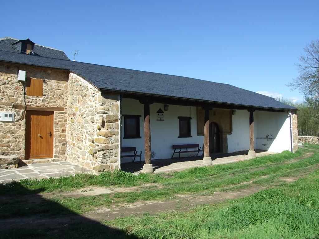 Gasthaus Casa Aurora San Esteban del Toral Exterior foto